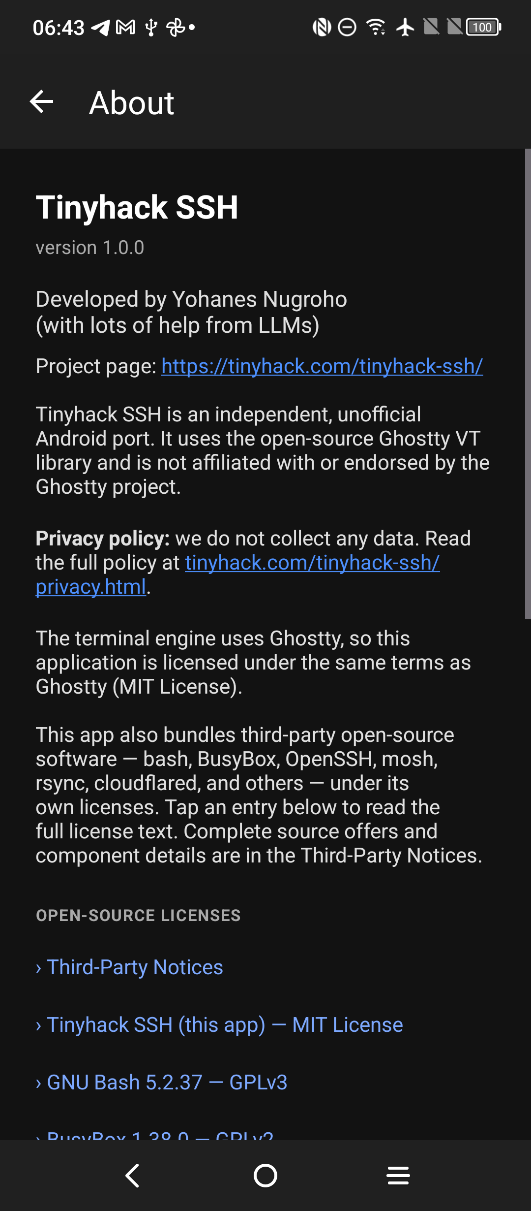 About dialog showing developer, license, and privacy information